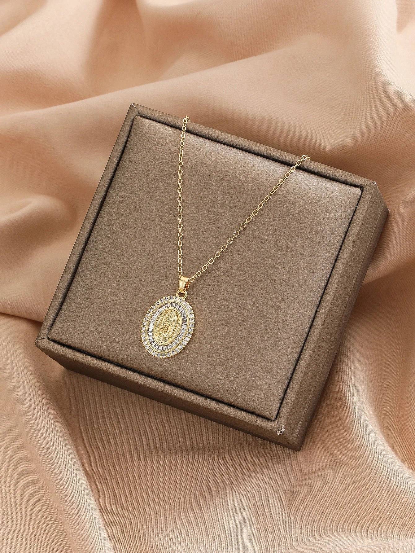 European and American personalized design with micro inlaid zircon Santa Maria series necklaces in colorful religious fashion