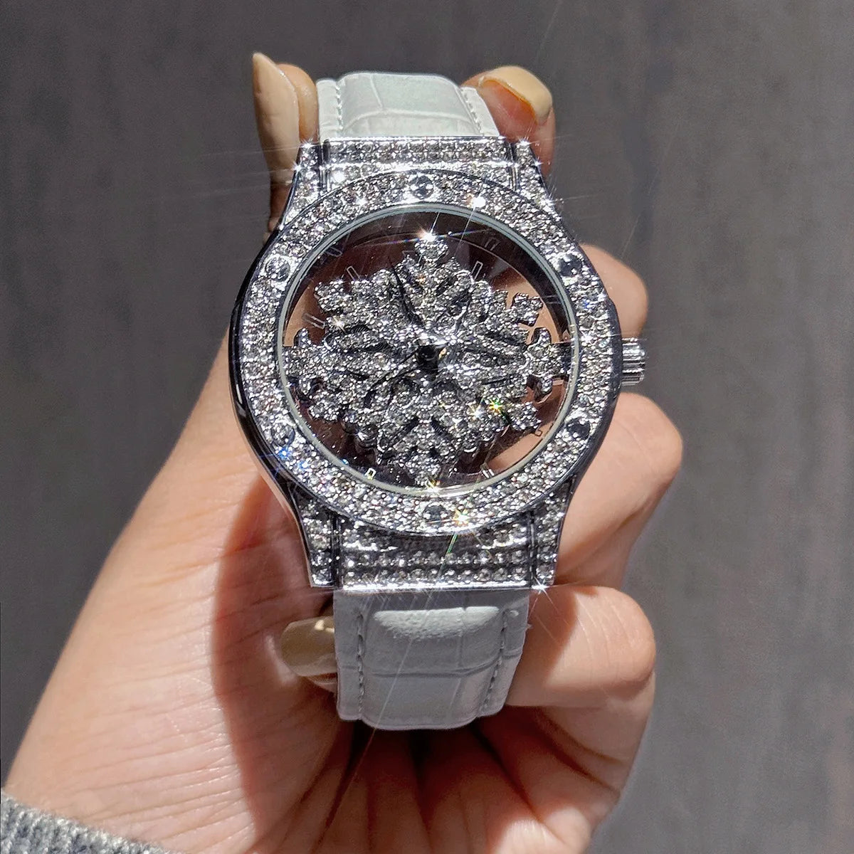 Rotary Star Snowflake Hollow Ladies Luxury Watche